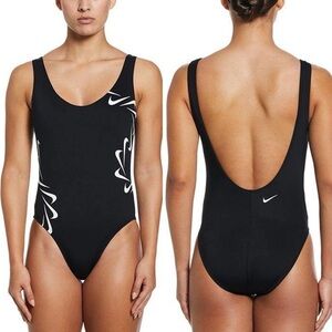 NWOT Nike U-Back One Piece Logo Swimsuit